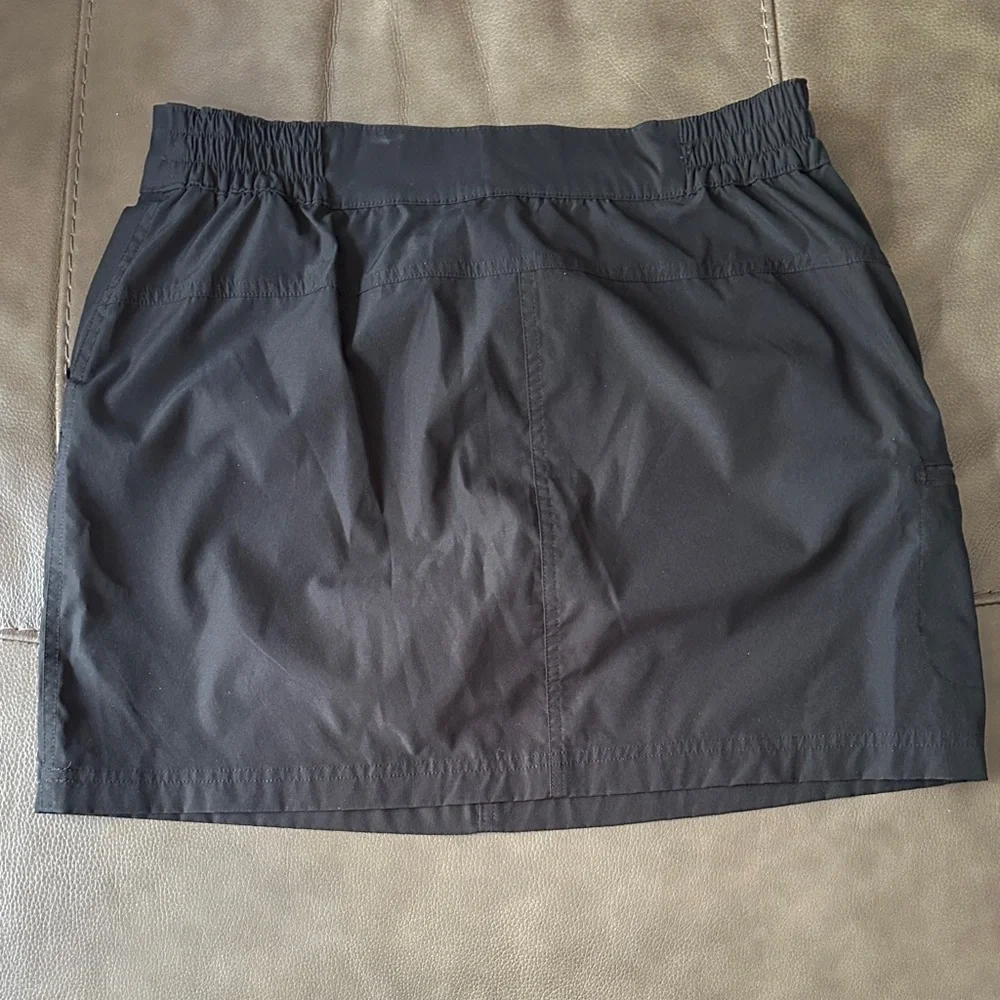 32 Degrees/S and Co Black and White Golf/Tennis Skort Bundle - Picture 5 of 7